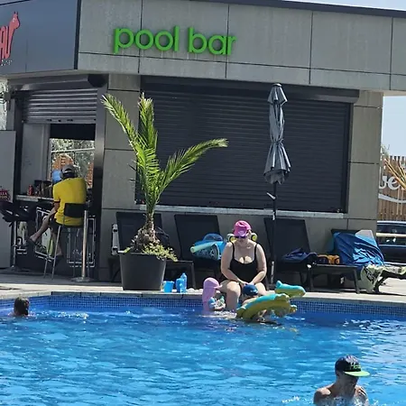 דירה Luxury Mamaia Nord Piscina Sauna Jacuzzy Prima Linie La Mare Năvodari