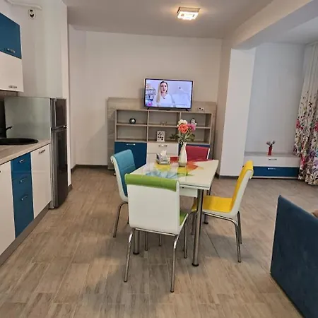 Luxury Mamaia Nord Piscina Sauna Jacuzzy Prima Linie La Mare דירה *