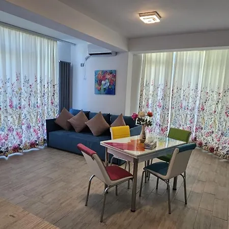Luxury Mamaia Nord Piscina Sauna Jacuzzy Prima Linie La Mare דירה Năvodari
