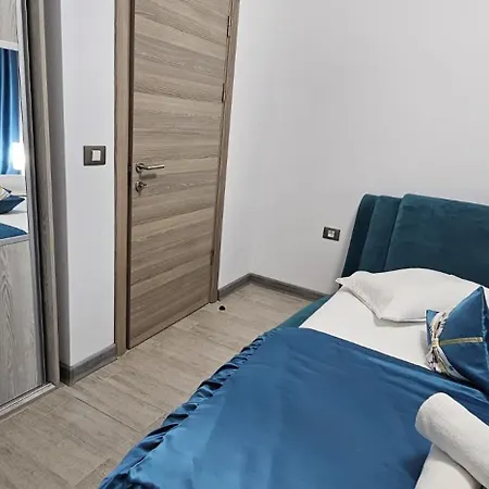 Luxury Mamaia Nord Piscina Sauna Jacuzzy Prima Linie La Mare דירה