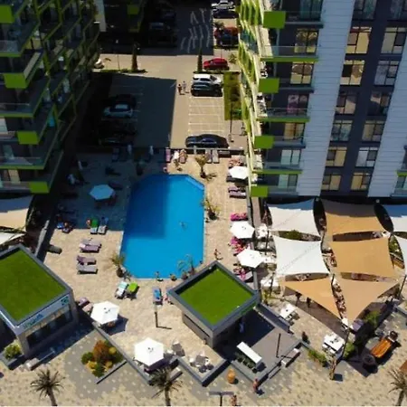 Luxury Mamaia Nord Piscina Sauna Jacuzzy Prima Linie La Mare דירה *