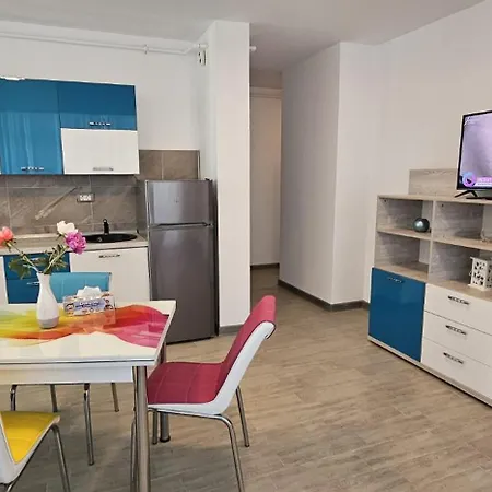 Luxury Mamaia Nord Piscina Sauna Jacuzzy Prima Linie La Mare Appartamento Năvodari