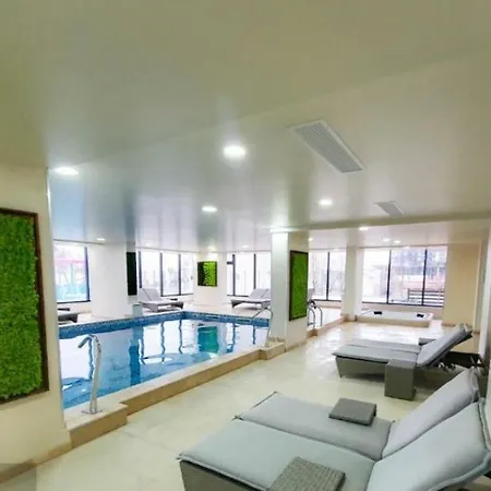 Luxury Mamaia Nord Piscina Sauna Jacuzzy Prima Linie La Mare *